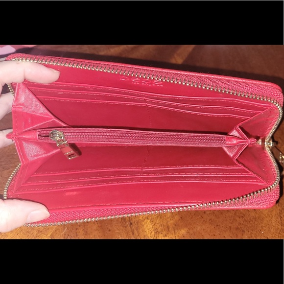 Wallet - Picture 3 of 3